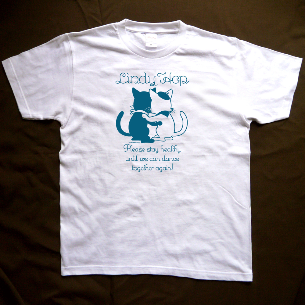 Amore's swingin' T-shirts